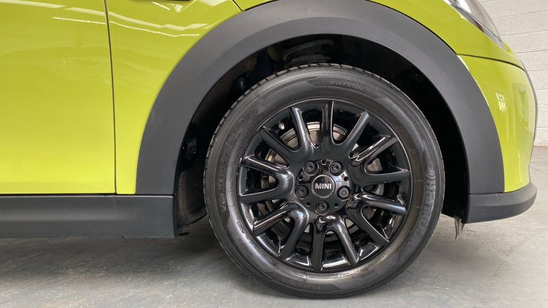 MINI Convertible 1.5 Cooper Classic Premium 2dr Auto Petrol Convertible